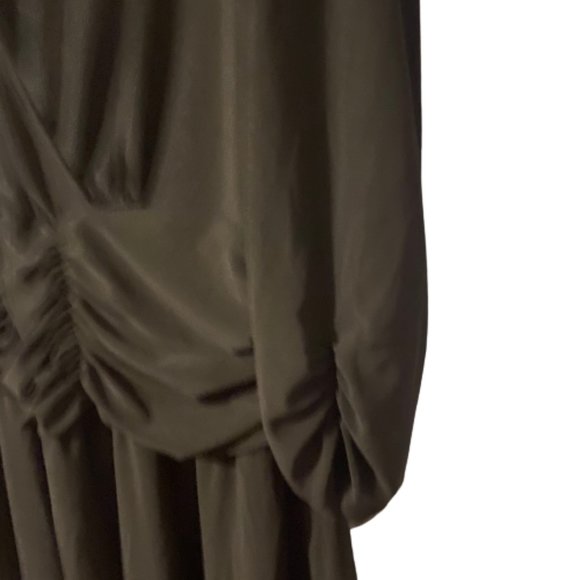 NWT NY Collection Plus Ruched Cocktail Dress - Picture 5 of 9